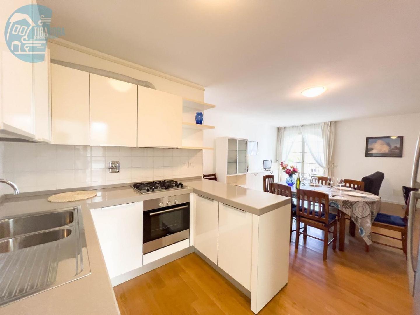 Cattedrale 5 Tirabora Short Rent Apartment Trieste Bagian luar foto